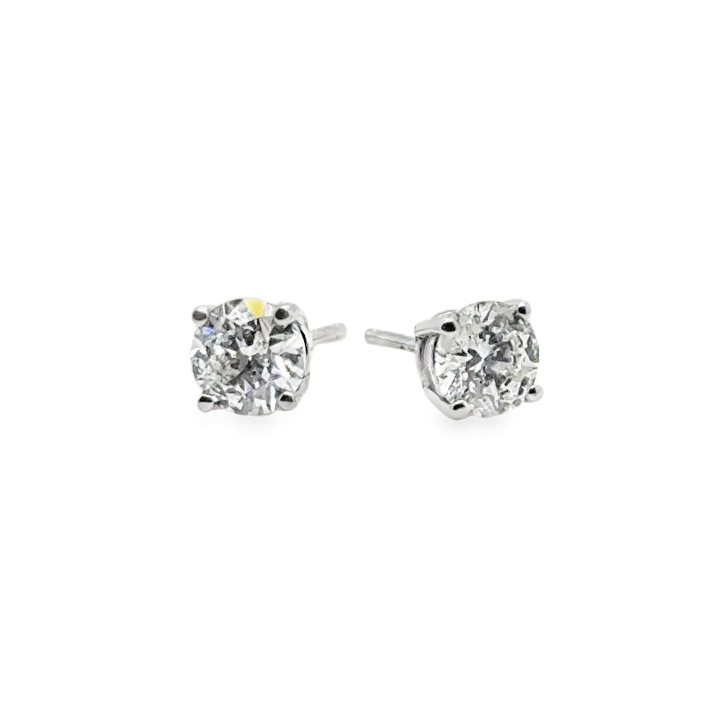 14KW 4 Prong Diamond Studs Earring