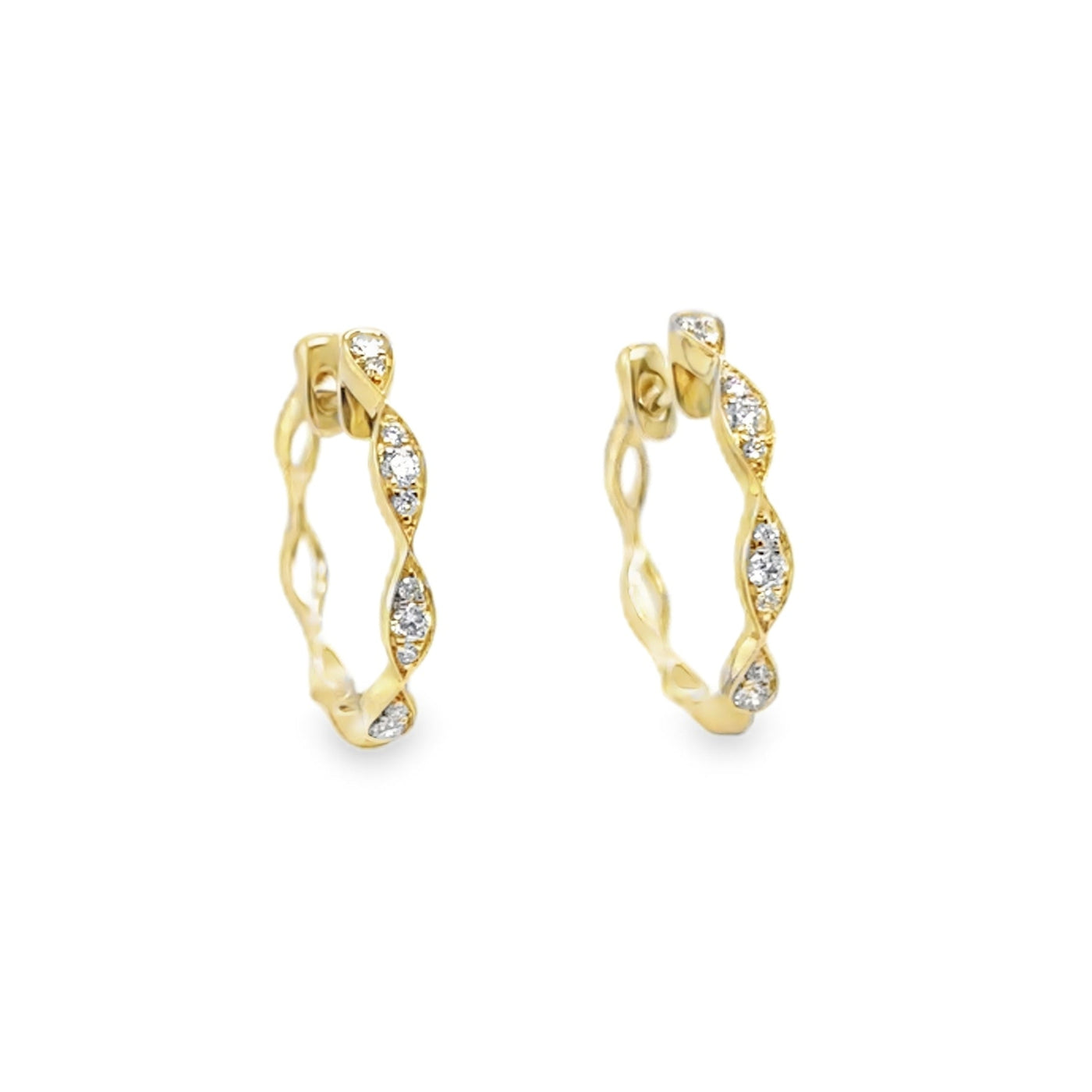14KY Diamond Twist Hoop Earring