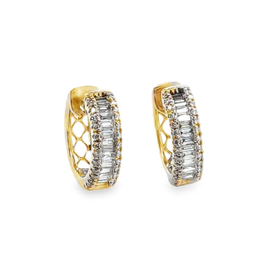 14KY Baguette Huggie Hoop