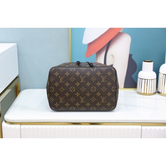 Louis Vuitton  NÉONOÉ MM