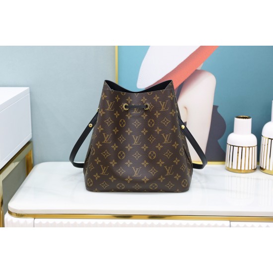 Louis Vuitton  NÉONOÉ MM