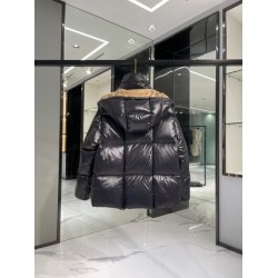 Moncler Parana Short Down Jacket