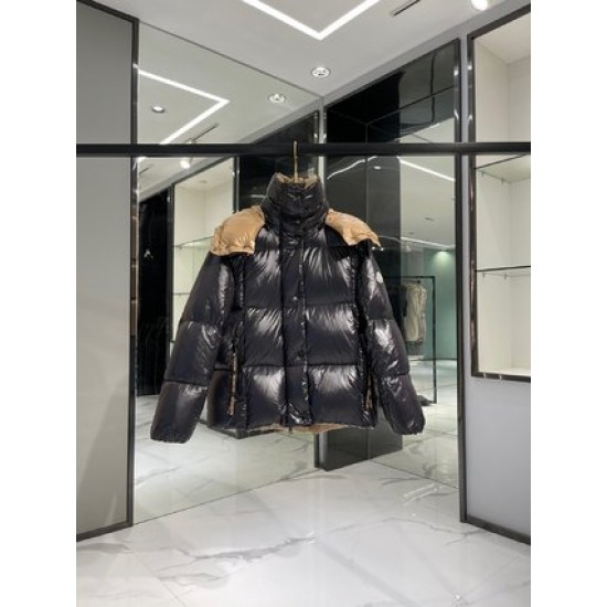 Moncler Parana Short Down Jacket