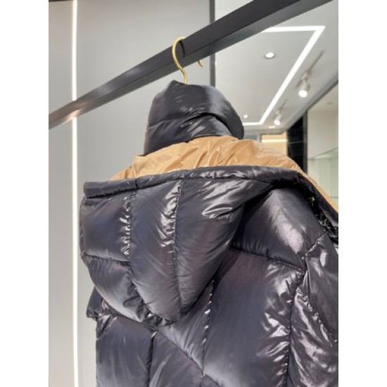 Moncler Parana Short Down Jacket