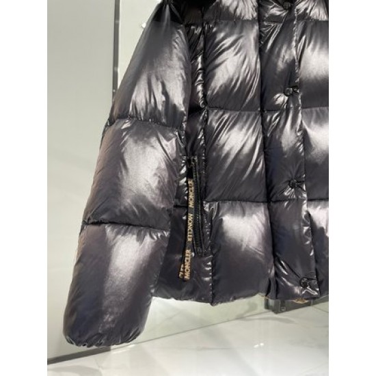 Moncler Parana Short Down Jacket