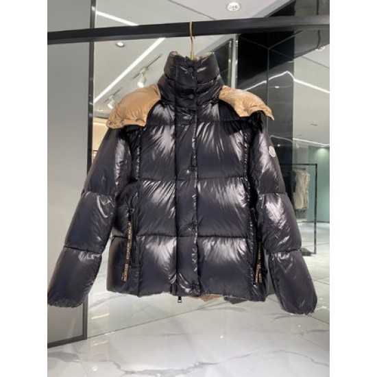 Moncler Parana Short Down Jacket