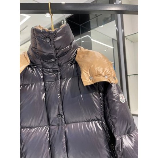 Moncler Parana Short Down Jacket