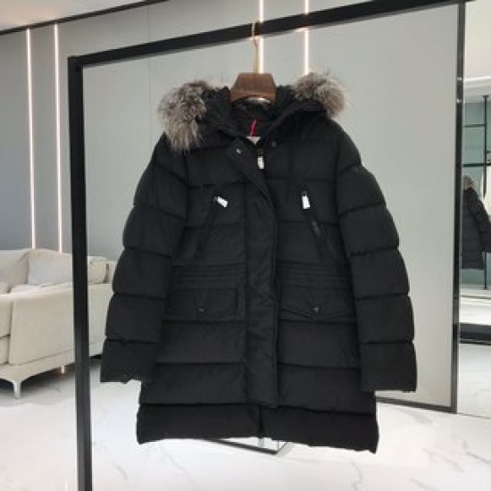 Moncler aphrotiti