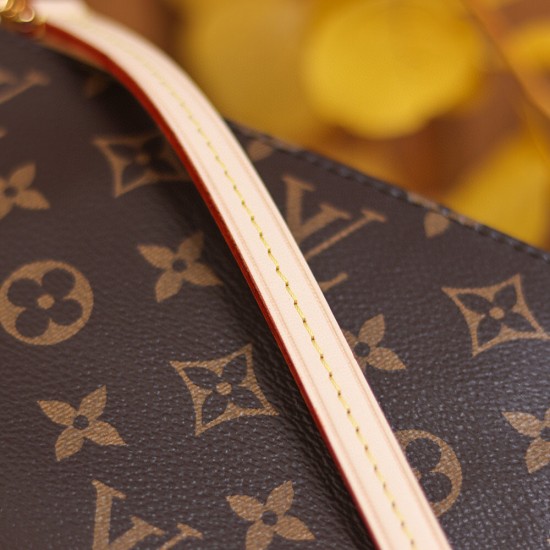 Louis Vuitton POCHETTE ACCESSOIRES