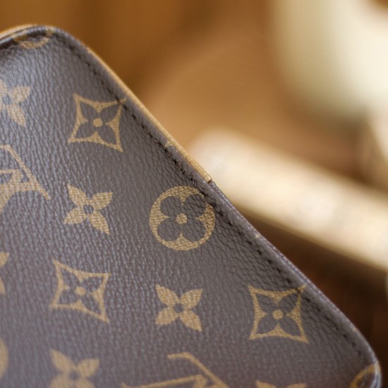 Louis Vuitton ONTHEGO MM