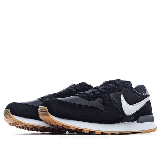 Wmns Internationalist 'Black Gum'