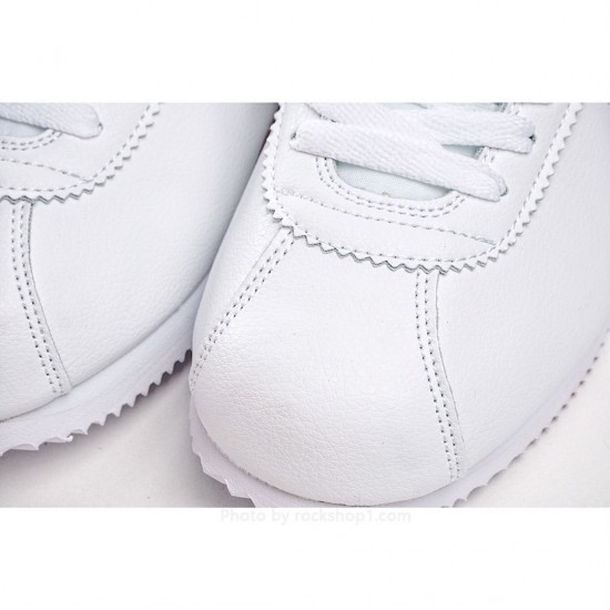 Nike Classic Cortez Leather Running Shoe