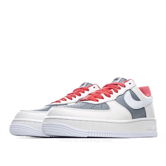 Nike Air Force 1 07 Low Top Sneakers