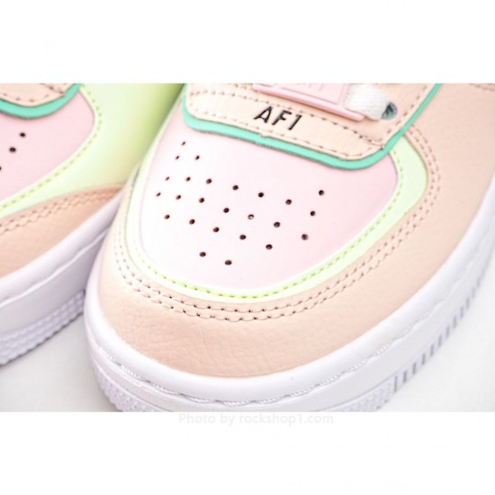 Nike WMNS Air Force 1 Shadow Low-Top Sneakers