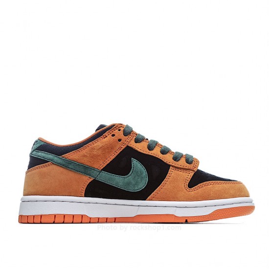 Nike SB Dunk Low SPCeramic Low Top Sneakers