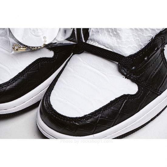 Air Jordan 1 Retro High OG 'Black/White'