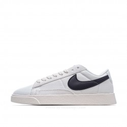 Nike Blazer Low LX Sneakers