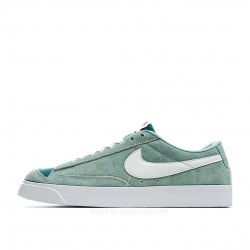 Nike Blazer Low Low-Top Sneakers