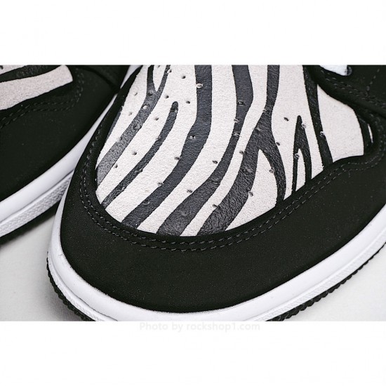 Air Jordan 1 Low GS 'Zebra'