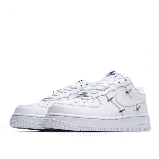 Nike Wmns Air Force 1 07 LXChrome Swooshes White 低帮 