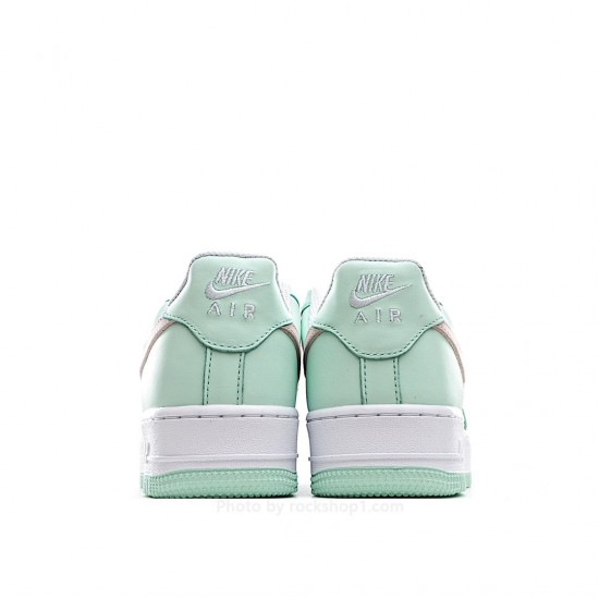 Nike Air Force 1 07 White and Green Low Top