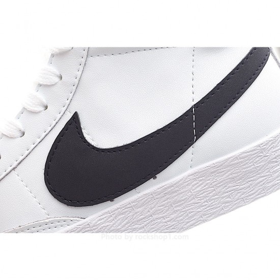 Nike Blazer Mid Sneakers