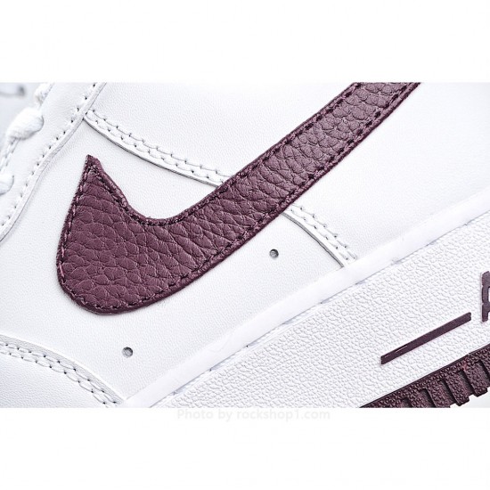 Nike Air Force 1 07 Burgundy