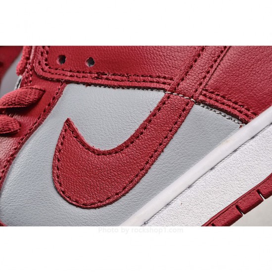 Nike SB Dunk Low Valentines Day Sneakers