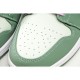 Wmns Air Jordan 1 Mid SE 'Dutch Green'