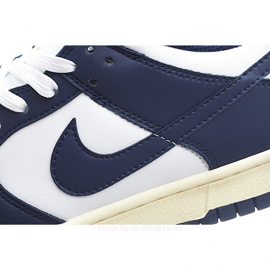 Nike Dunk Low Low-Top Sneakers