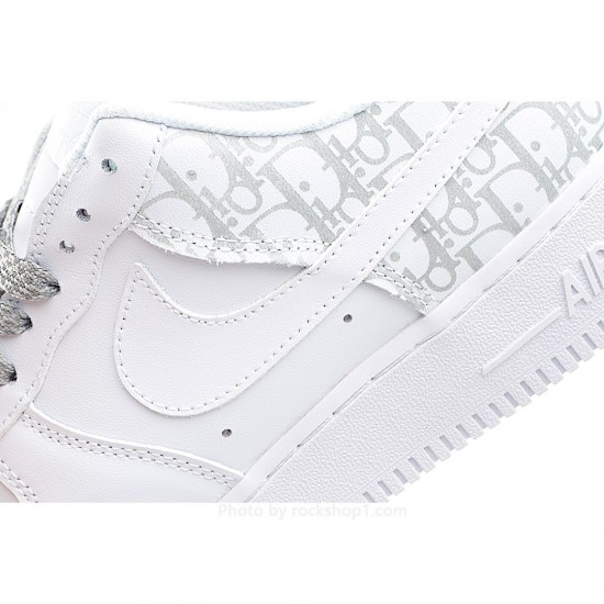 Nike Air Force 1 Low-Top Sneakers