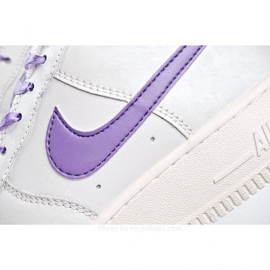 Nike Air Force 1 Low-Top Sneakers