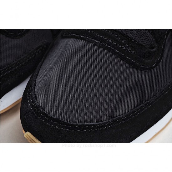 Wmns Internationalist 'Black Gum'