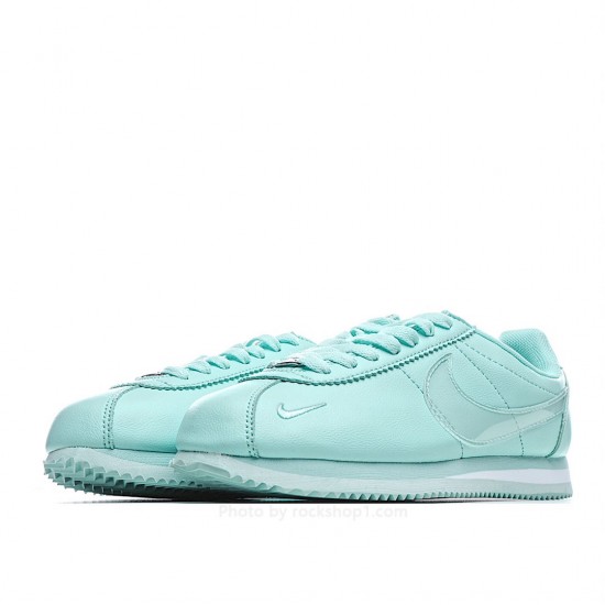 Nike Classic Cortez Leather Running Shoe