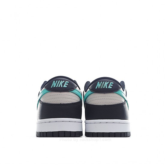 Nike DUNK LOW low-top sneakers