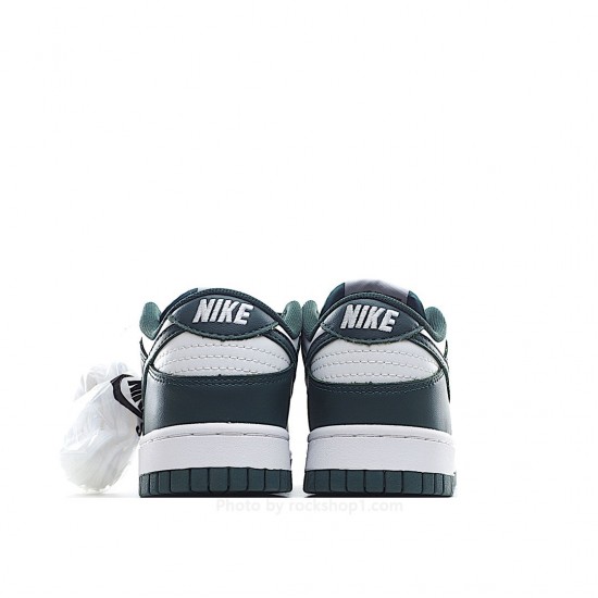 Nike SB Dunk Low Team Green Green Backboard Shoes