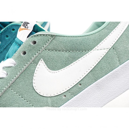 Nike Blazer Low Low-Top Sneakers