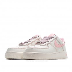 NikeAir Force 1 07 Low Beige Powder