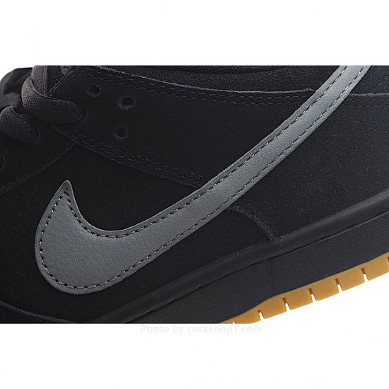 Nike SB Dunk Low "Fog" Black and Grey Low-Top Sneakers