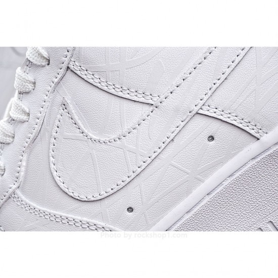 Nike Wmns Air Force 107White/Noctilucente Low-Top Sneakers