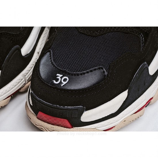 Balenciaga Triple S dad shoes running shoes