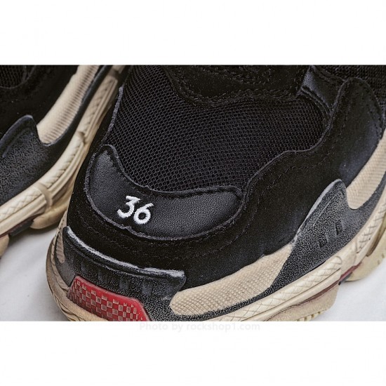 Balenciaga Triple S dad shoes running shoes