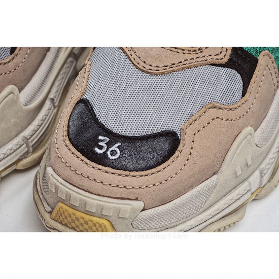 Balenciaga Triple S dad shoes running shoes